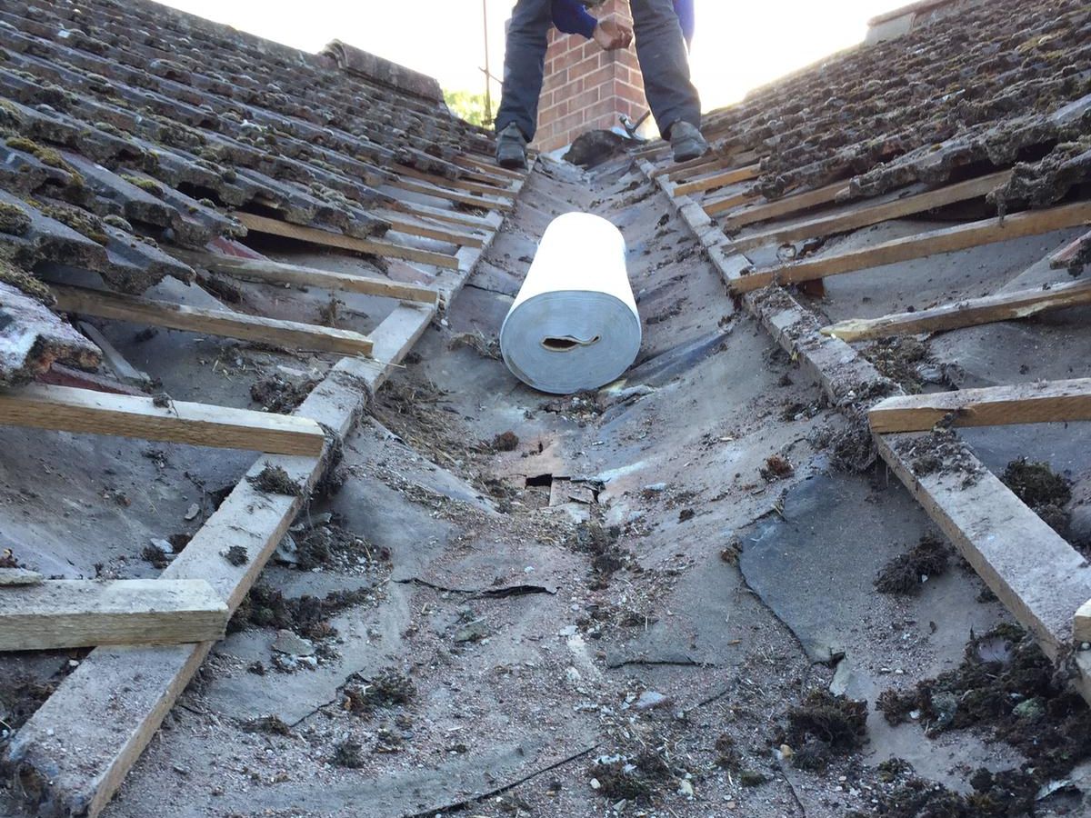 roof repairs work